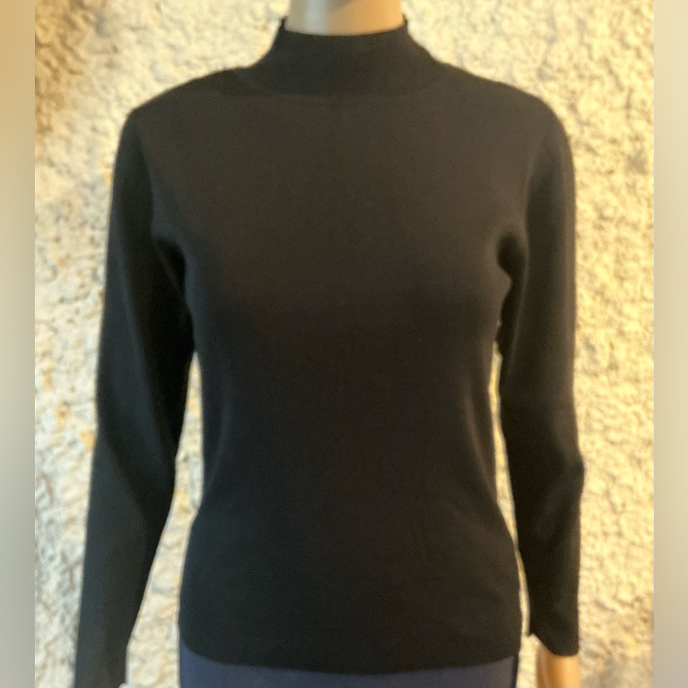 BIANCA NYGARD Black Mock Neck Top - Size Small Petite